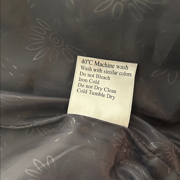 Women’s down filled skirt - Picture 7 of 12